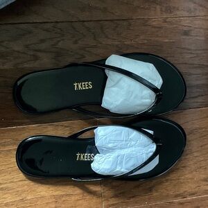 TKEES Glossy Black Women's Sandals